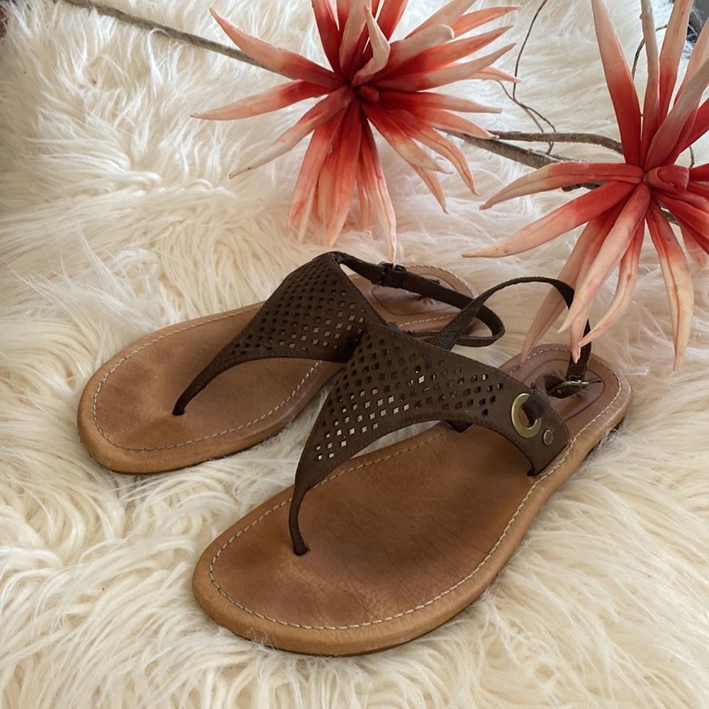 💞UGG flip flops sandals 💞